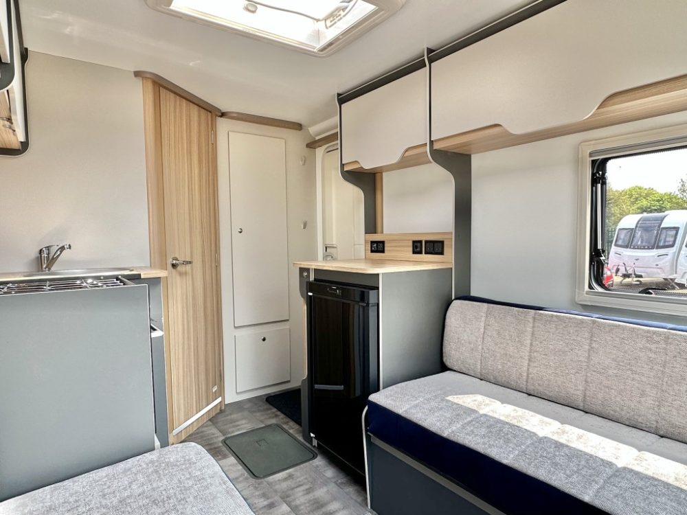 New BAILEY Caravan DISCOVERY D42 (2023) Venture Caravans
