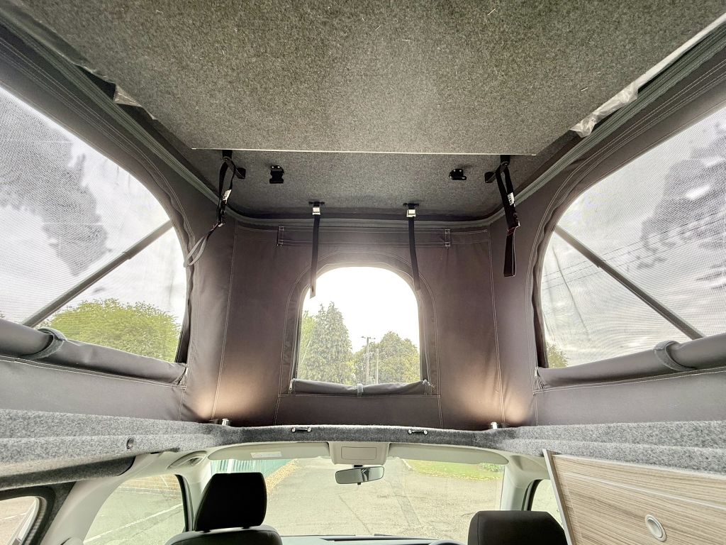 LS74 EVJ Redline Sport SWB 2 tone white and bayleaf (20) (Medium)