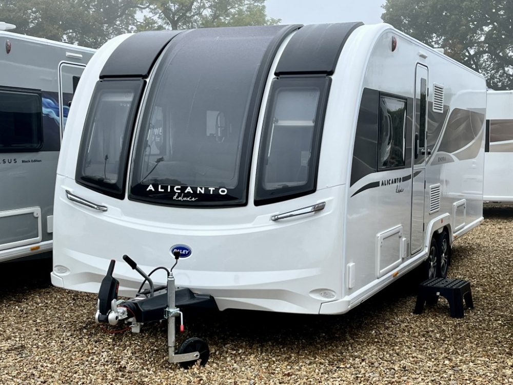 New Bailey Caravan Alicanto Grande Deluxe Evora (2026)