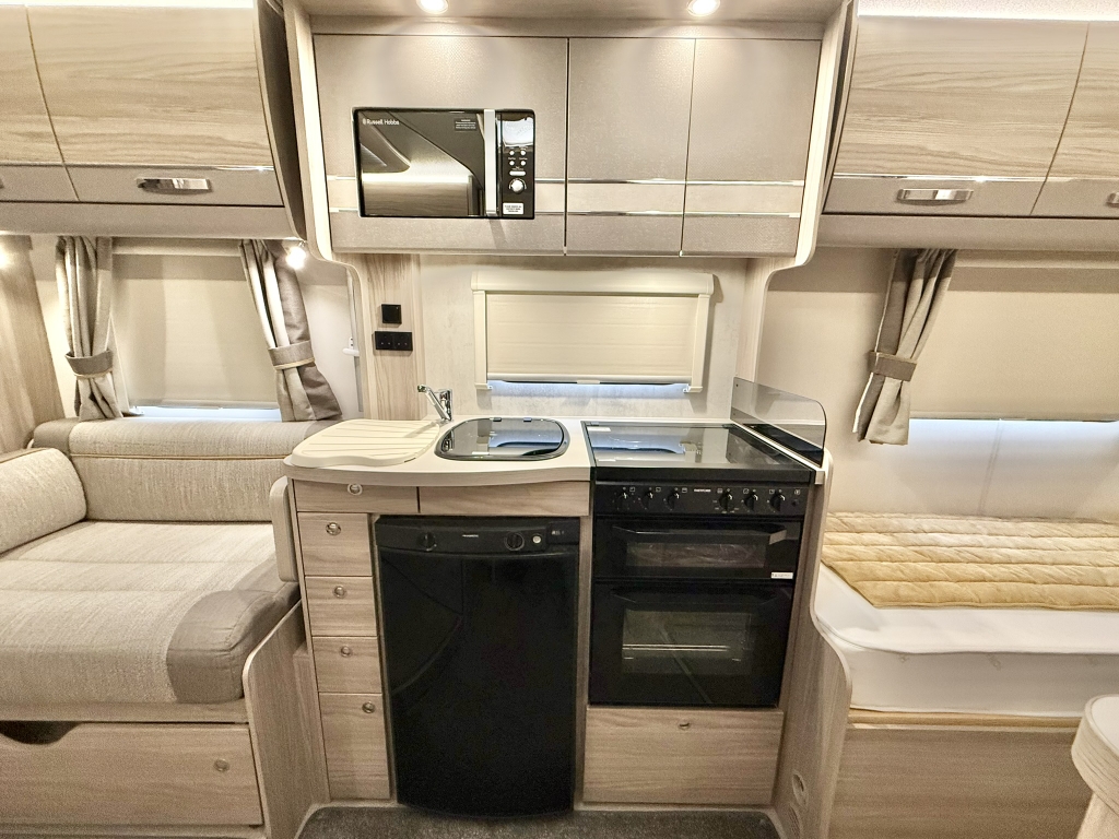 Elddis Evolution 185 2021 (10) (Medium)