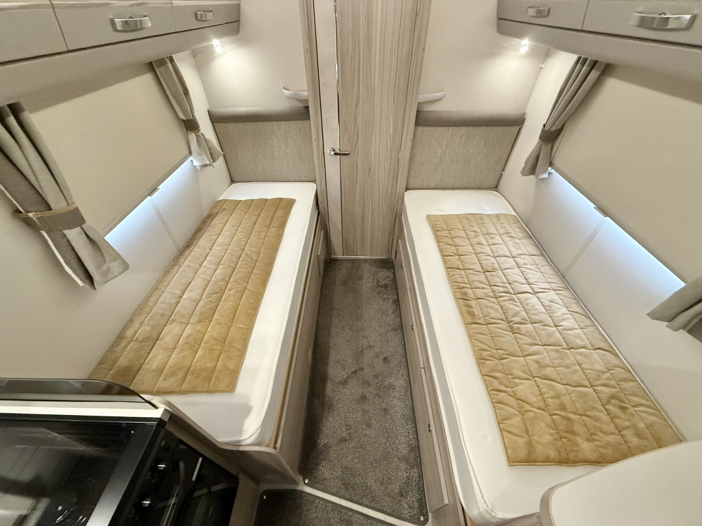 Elddis Evolution 185 2021 (24) (Medium)