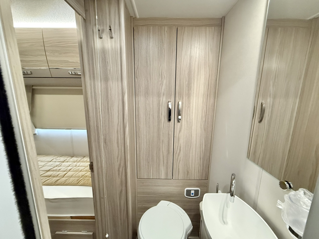 Elddis Evolution 185 2021 (9) (Medium)
